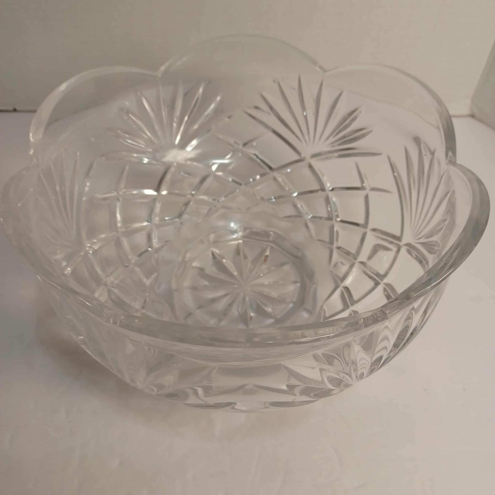 Vintage Lead Crystal Bowl Cut Glass‎ Scalloped Edge Serving Bowl Centerpiece